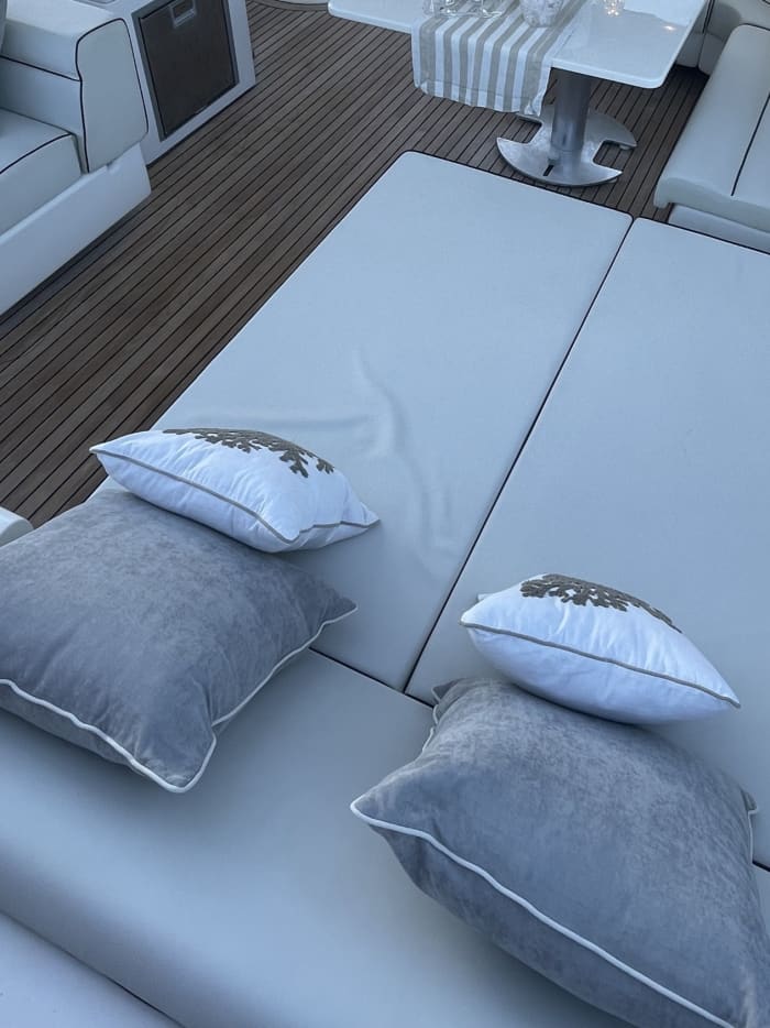 A day exploring the island of Vulcano aboard a yacht