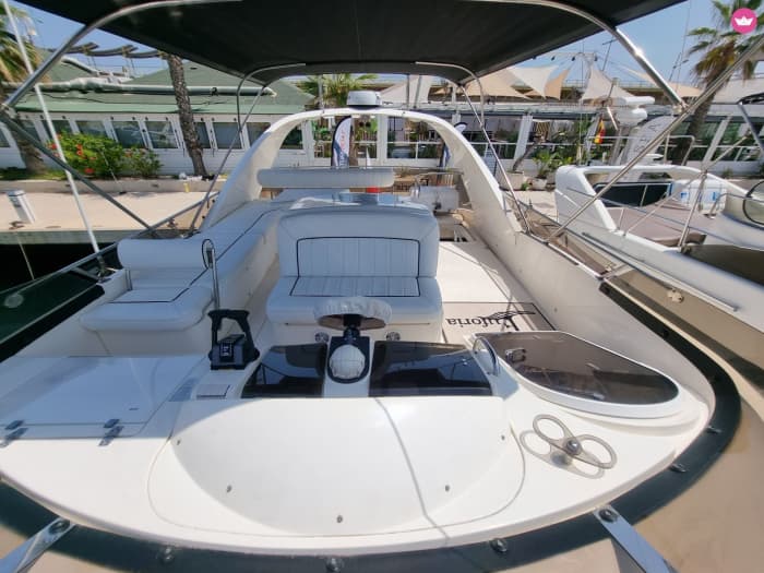 Das Abenteuer beginnt hier: Ihre private 8-Stunden-Yacht für bis zu 12 Personen, ab Marina Salinas in Torrevieja.