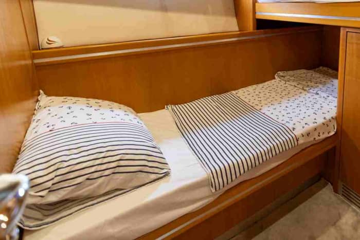 Naviga verso la serenità: una fuga in yacht privato attraverso il blu nascosto di Bodrum