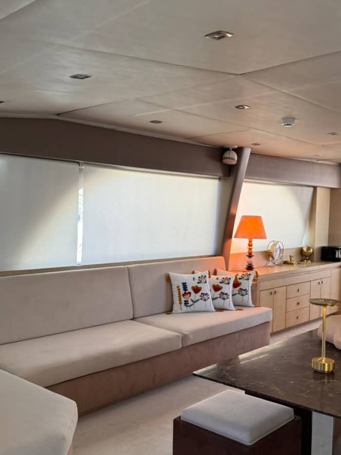 Luxe cruise door Akvaryum Bay en Black Island