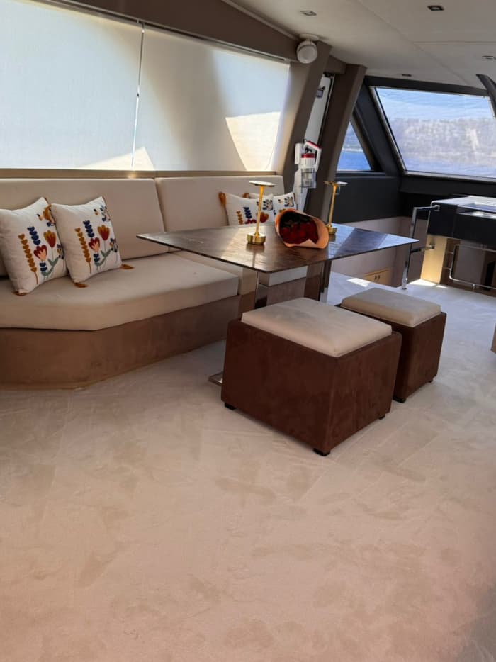 Luxe cruise door Akvaryum Bay en Black Island
