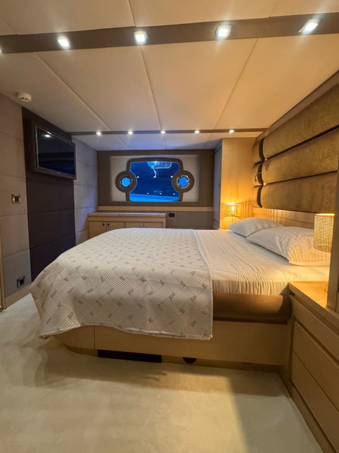 Luxe cruise door Akvaryum Bay en Black Island