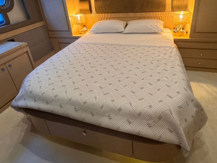 Luxe cruise door Akvaryum Bay en Black Island