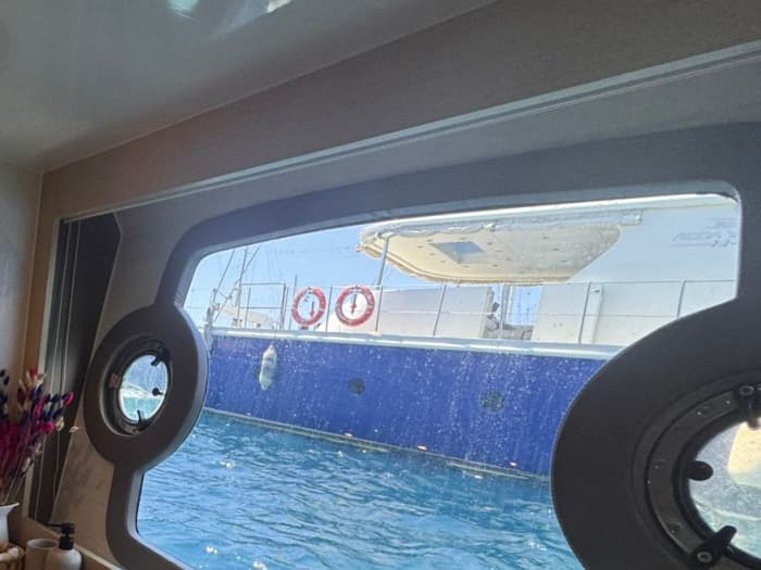 Luxe cruise door Akvaryum Bay en Black Island