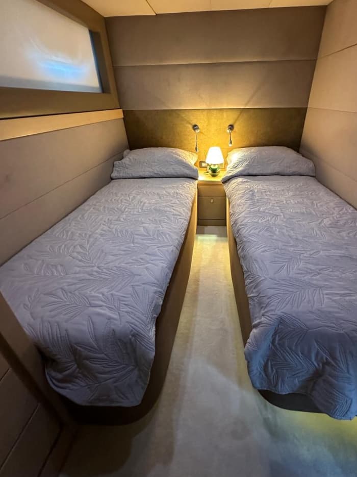 Luxe cruise door Akvaryum Bay en Black Island