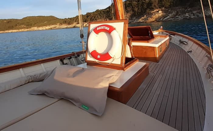 A full day of magic in Saint-Florent on a sailboat