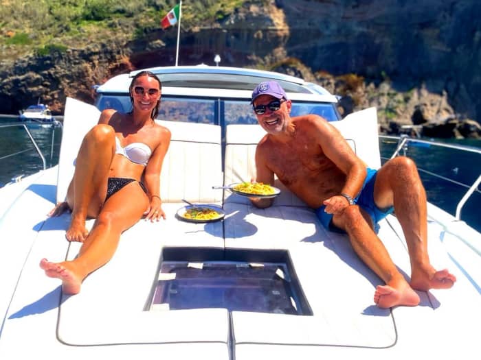 Heldagskryssning till Capri och de legendariska grottor