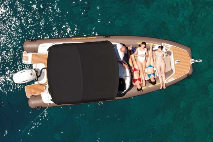 Dagtour naar de Rode Rotsen en het eiland Pakleni: ontdek de beste stranden en verborgen pareltjes van Hvar
Vanuit de havenstad Hvar