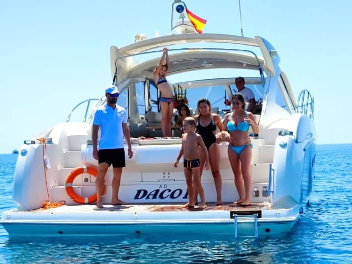 Dagtocht naar Puerto Banus en dolfijnen spotten!