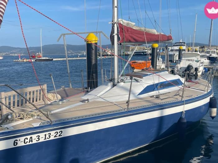 Ganztägiger Segeltörn ab Sanxenxo: Erkunden Sie die Inseln Ons, Aldán oder Tambo