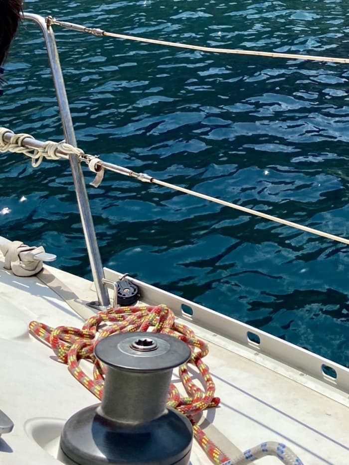 Ein Tag zur Erkundung des Nationalparks Calanques mit dem Segelboot
