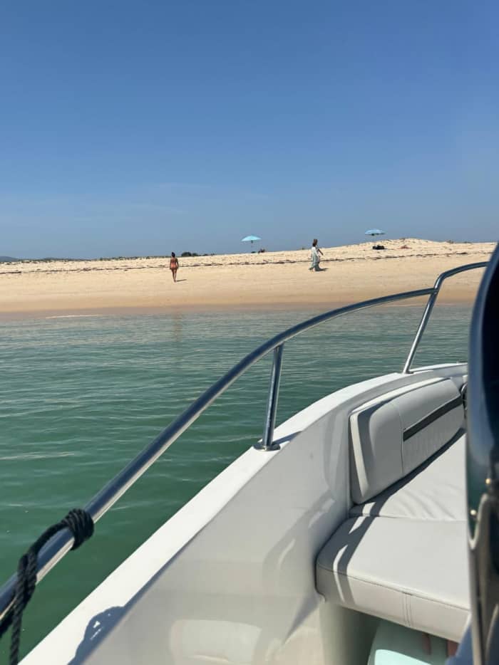 Halbtägige Faro-Entdeckung: Ihr Kurztrip mit dem Motorboot
