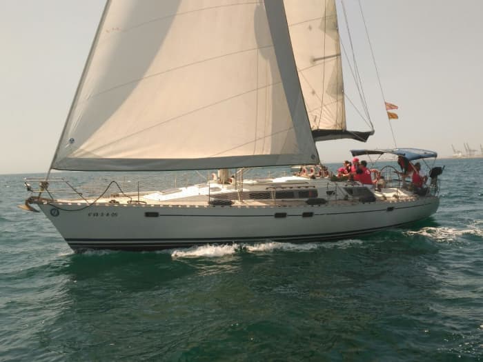 Full-day sailing experience in Barcelona