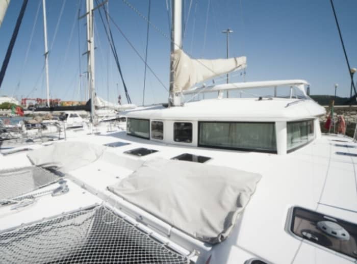 Le rythme de Lisbonne : des moments inoubliables à bord d'un catamaran