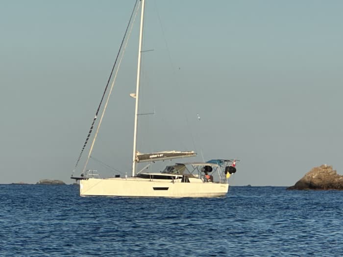 The rhythm of Bonifacio: Unforgettable moments on a sailboat