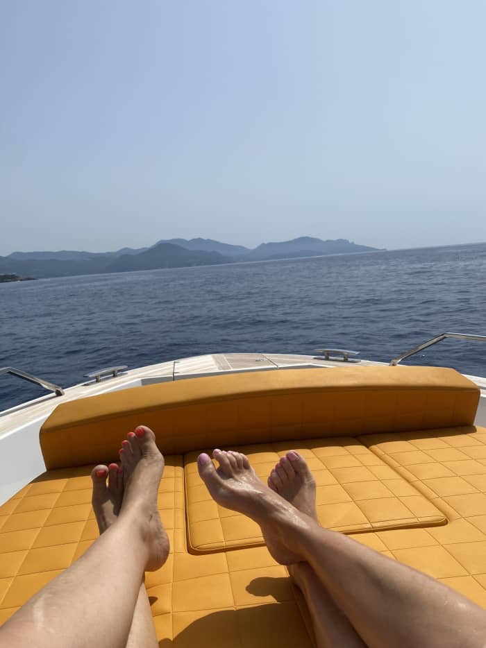 Discover Corfu in 8h: A premium motor yacht experience