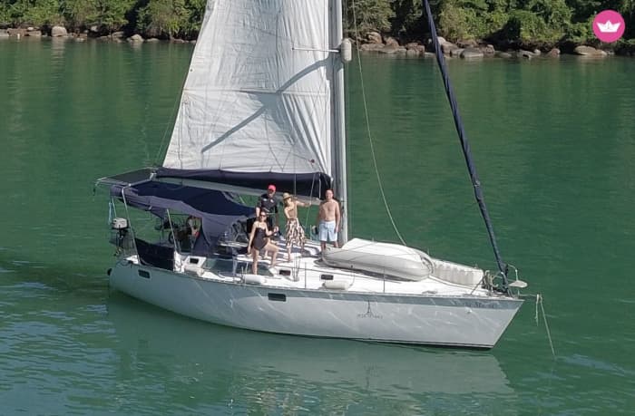 Paraty Sailing Experience: Hidden Beaches, Islands & Crystal Waters (Full Day)