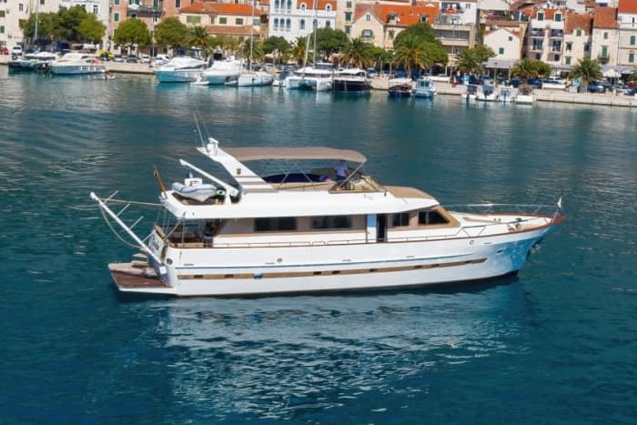 Prywatna wycieczka łodzią na wyspy Brač, Hvar i do Błękitnej Laguny (8 godzin)