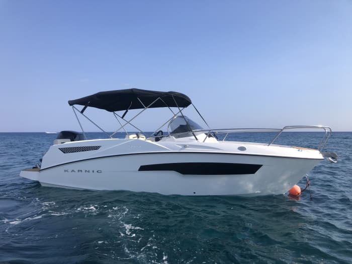Découvrez les rivages de Kiotari : une excursion d'une journée complète à bord d'un bateau à moteur