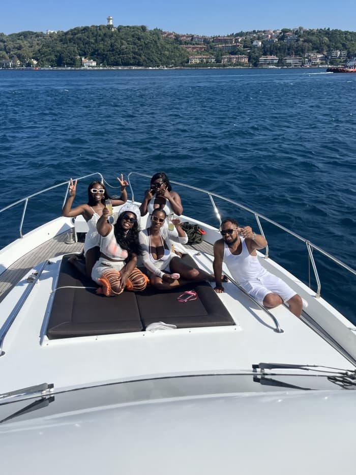 Det bästa av Istanbul är på vattnet: Din privata heldag på en motoryacht