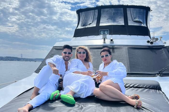 Dine with the Sunset – 4-Hour Private Bosphorus Dinner Cruise in Istanbul