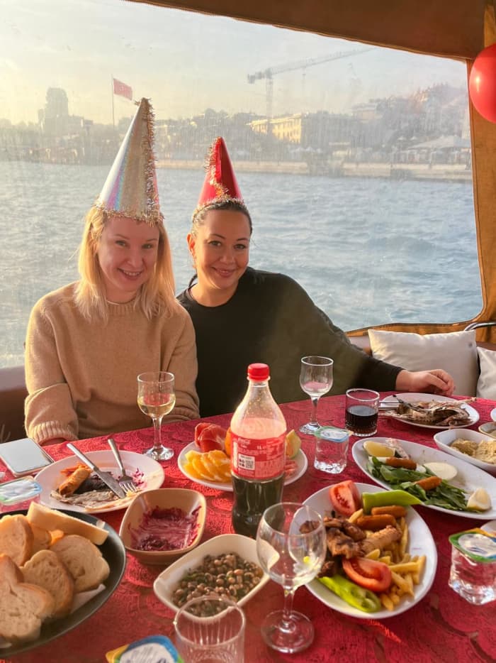 Dine with the Sunset – 4-Hour Private Bosphorus Dinner Cruise in Istanbul