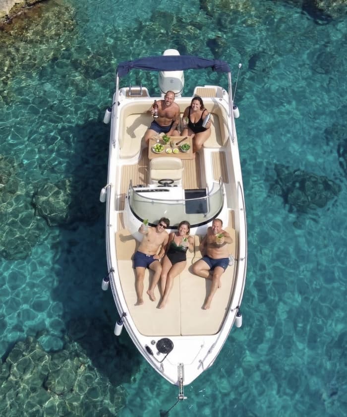 Soller: Cocktailverkostung und Mixologie-Show auf See