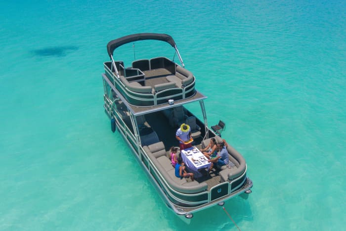 Toa Boat Bora Bora - Privé lagune-excursie met lunch aan boord van de Ambassador-boot.