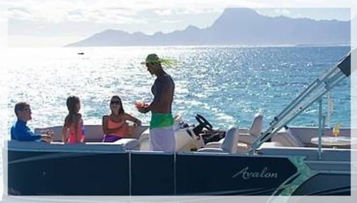 Jouw dag in Bora Bora: Huur een motorboot voor 6 uur ontdekkingstocht.