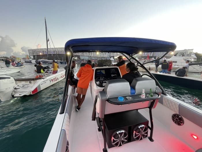Lo mejor de Le Gosier está en el mar: Un día entero de risas a bordo de este Fusion 31.