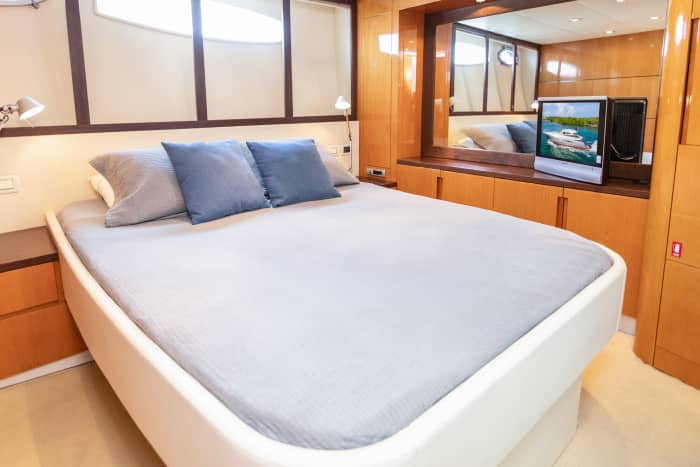 56’ PERSHING
