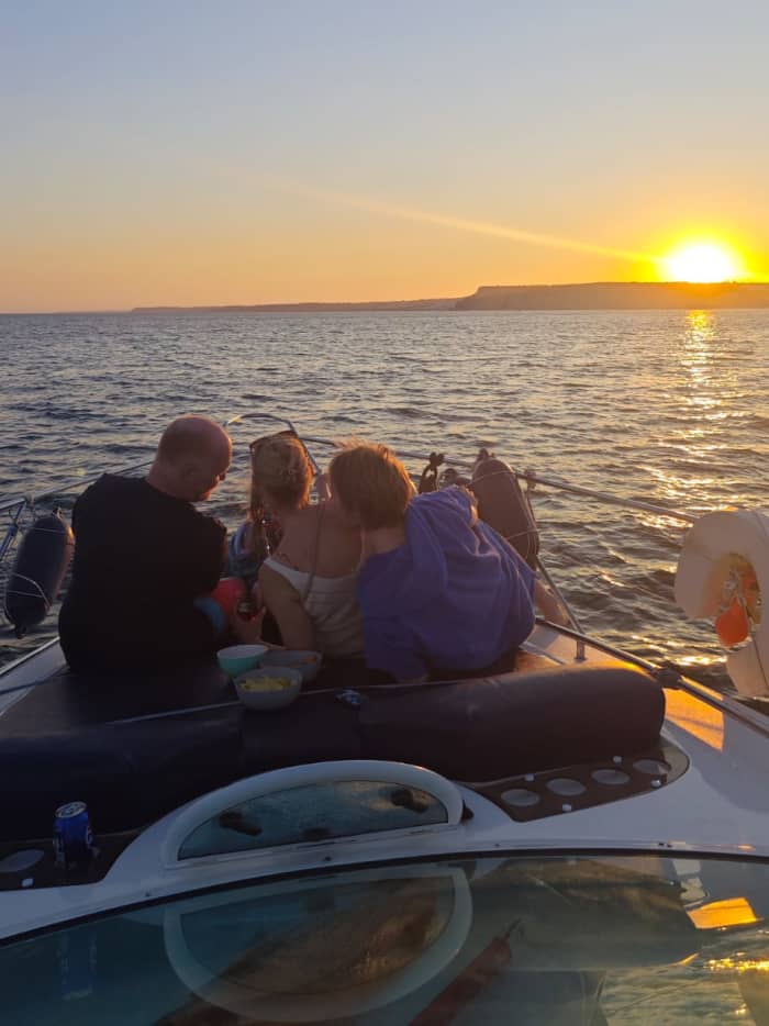 Sunset Chic on the Algarve Coast – 2-hour Private Cruise