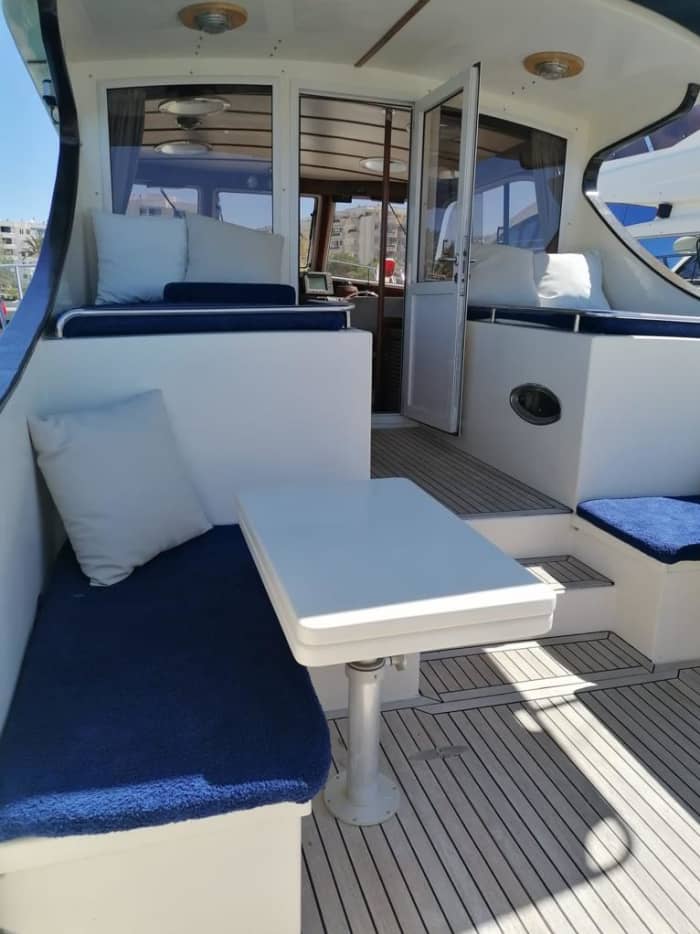 Ontdek Ibiza tijdens een dagtocht op een motorboot.