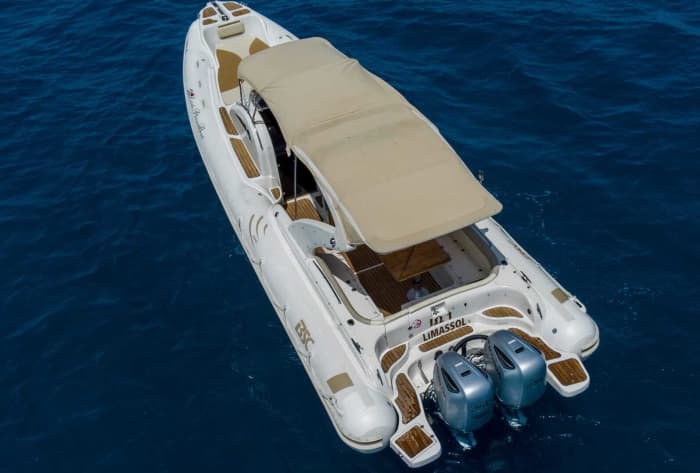 Begin uw vakantie met 2,5 uur plezier op een motorboot.