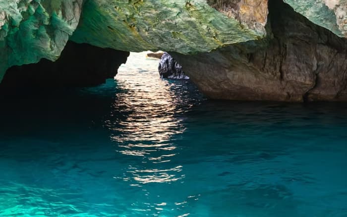 Heldags Glamour & Serenity – En magisk dag med att utforska Capri och Amalfikusten