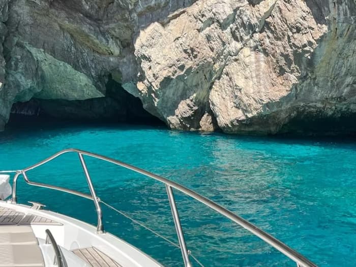 Heldags Glamour & Serenity – En magisk dag med att utforska Capri och Amalfikusten