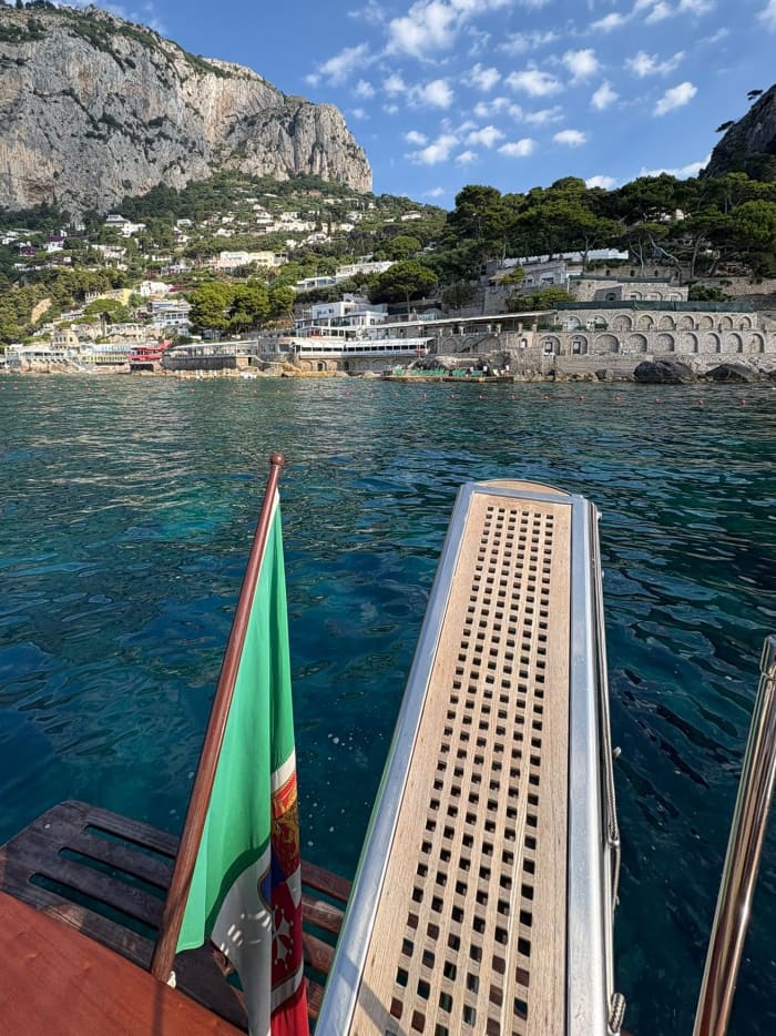 Heldags Glamour & Serenity – En magisk dag med att utforska Capri och Amalfikusten