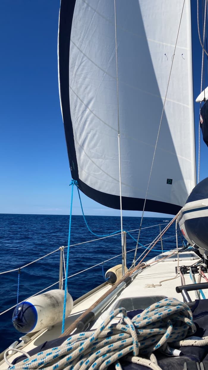 Genießen Sie einen ganzen Tag Segeln in Manfredonia auf einem Segelboot
