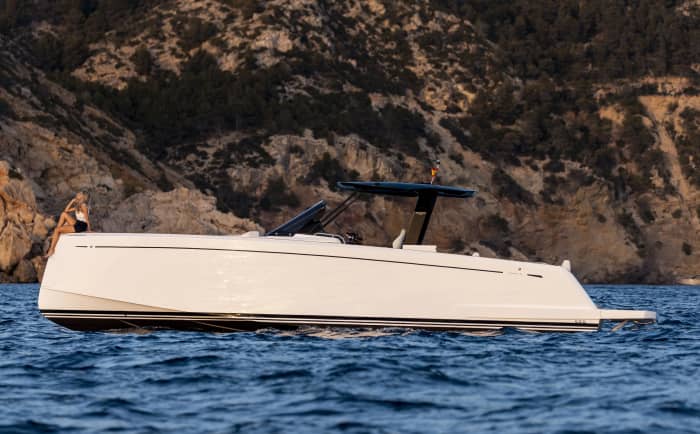 SAINT-TROPEZ – PORQUEROLLES | L’évasion vers les îles d’Or