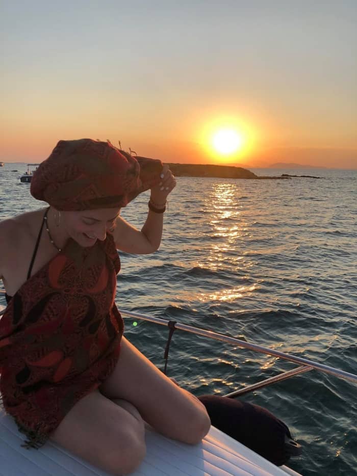 Ontsnapping tijdens het gouden uur: 2 uur durende zonsondergangcruise