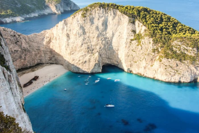 Aventura en el norte de Zante: Cuevas Azules y tesoros ocultos – Crucero de lujo de 6 horas