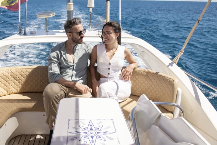Tramonto nel Mediterraneo: crociera ad Altea con tapas e bevande incluse (3 ore)