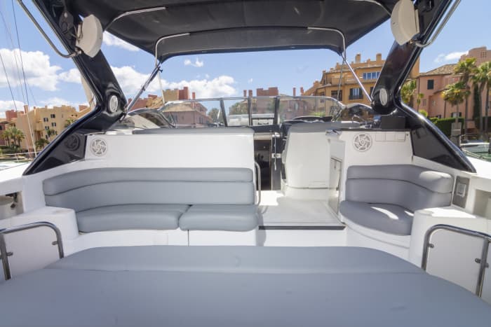 Discover Sotogrande on a motorboat for 8h