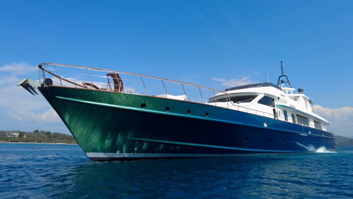 Premium Mega Yacht Experience