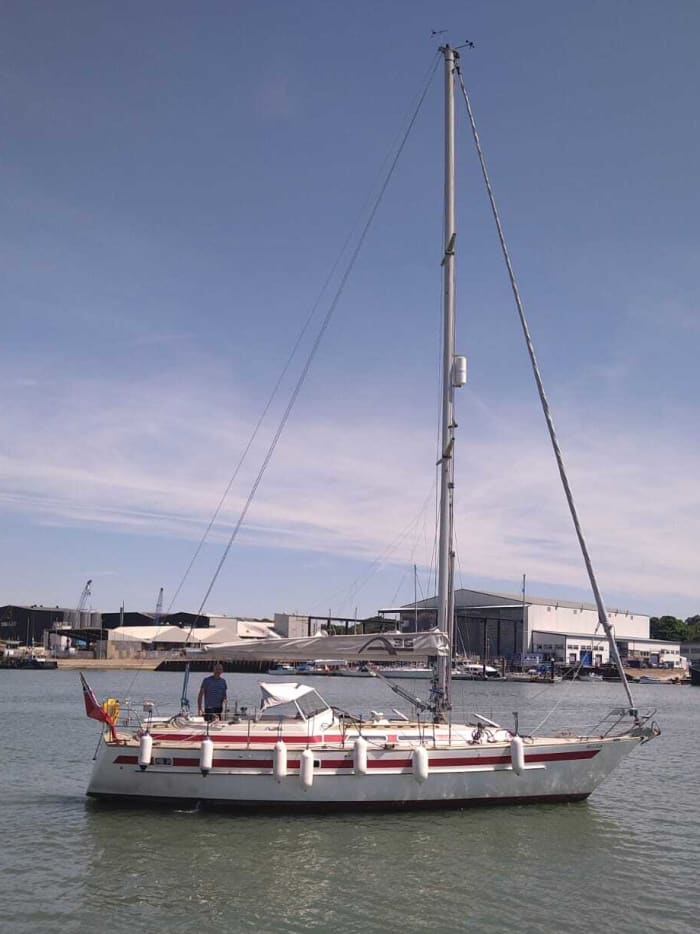 Noleggio di barche a vela per l'intera giornata dal porto di Portsmouth, Gosport