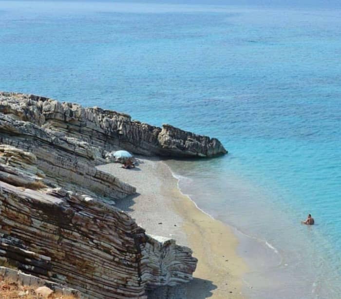 Halbtägige Entdeckungstour durch Sarandë: Ihr Kurztrip mit dem Motorboot