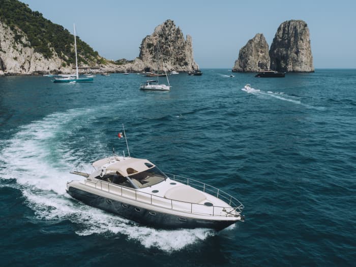 Tour di Capri con Faraglioni, Grotte e Faro
