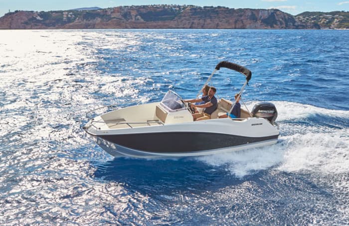 Discover Hidden Bays & Blue Lagoon by Boat
