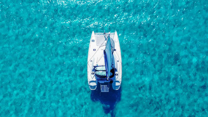 Croisière privée en catamaran de 12 mètres vers Isla Mujeres - Bar ouvert, déjeuner buffet (6 heures)