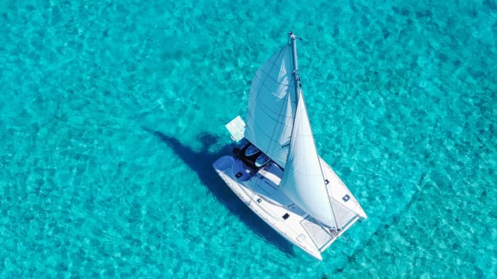 Croisière privée en catamaran de 12 mètres vers Isla Mujeres - Bar ouvert, déjeuner buffet (6 heures)